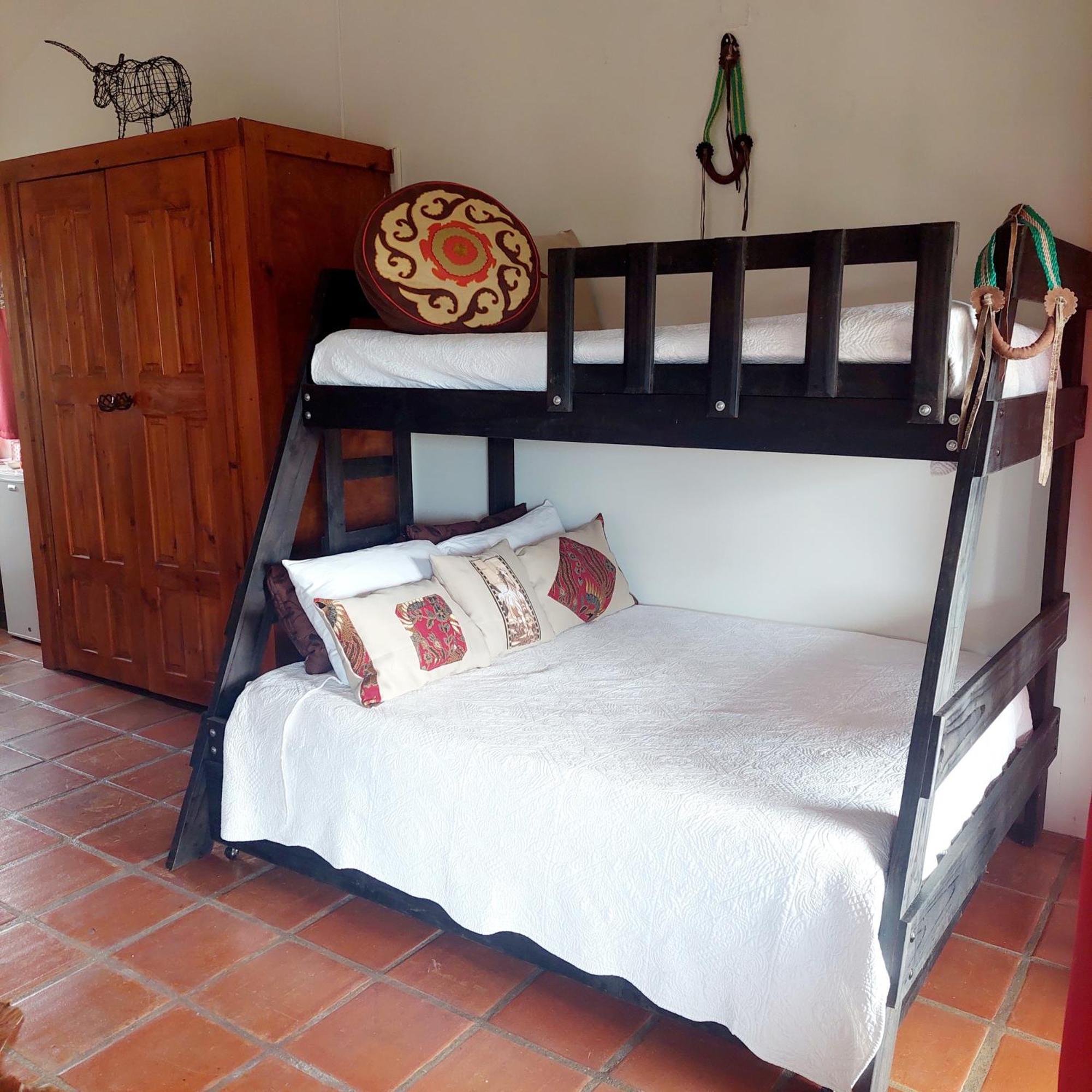 נובו ארנל Toucan Lane Hotel And Restaurant מראה חיצוני תמונה